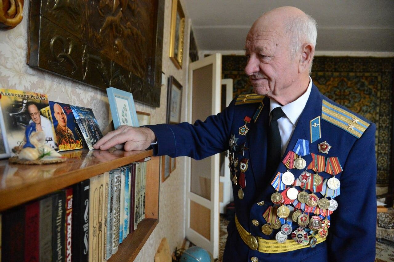 Коломенец, гвардии подполковник ВДВ Альберт Редько поделился историей из своей жизни
