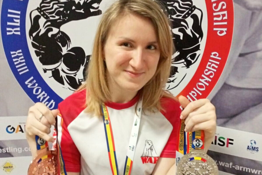 Студентка коломенского вуза завоевала титул чемпионки мира по пара-армрестлингу
