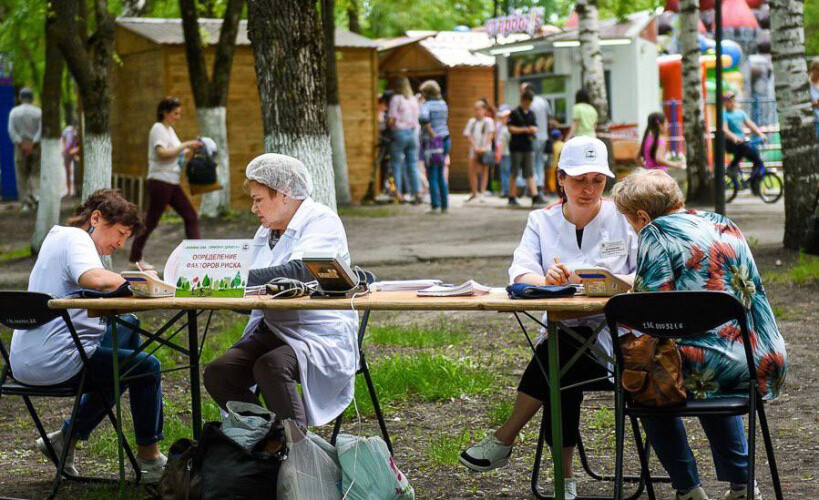 Жители Озёр в эти выходные смогут проверить своё здоровье в парке Дубки