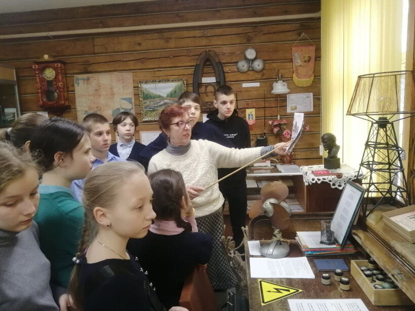 Специалисты «Россети Московский регион» познакомили юных гимназистов Коломны с «добрым электричеством»