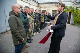 Коломенских мобилизованных напутствовал замминистра обороны РФ и глава округа