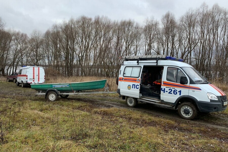 Столкновение лодки с баржей в Коломне унесло жизнь рыбака