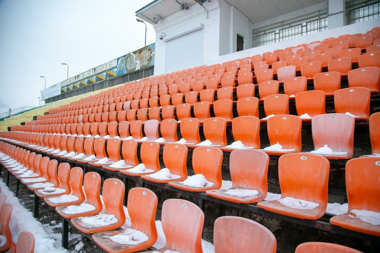 В Коломне начался капитальный ремонт стадиона «Авангард», завершить работы планируют в июне 2024 года