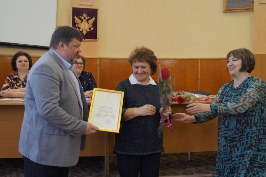 Врачам Коломенской ЦРБ вручили региональные и муниципальные награды