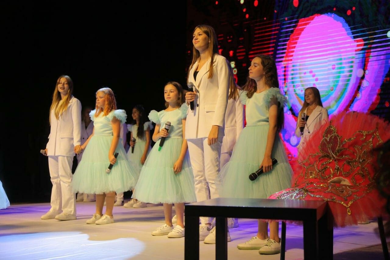 «Моя миссия - объединять вокруг себя творческих детей»: Анастасия Волчкова провела благотворительный вечер в Коломне