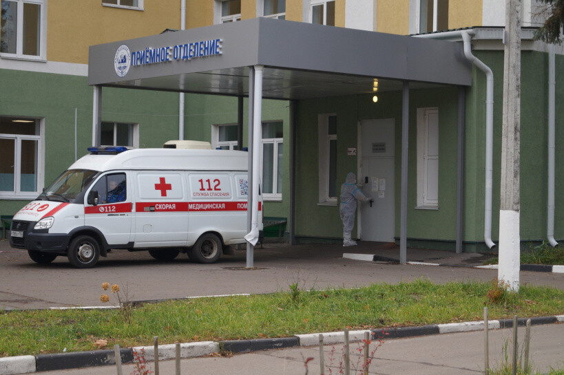 Коломенская больница продолжает принимать на госпитализацию пациентов с COVID-19