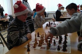 Озёрские шахматисты выступили на турнире по быстрым шахматам, посвящённом Новому году