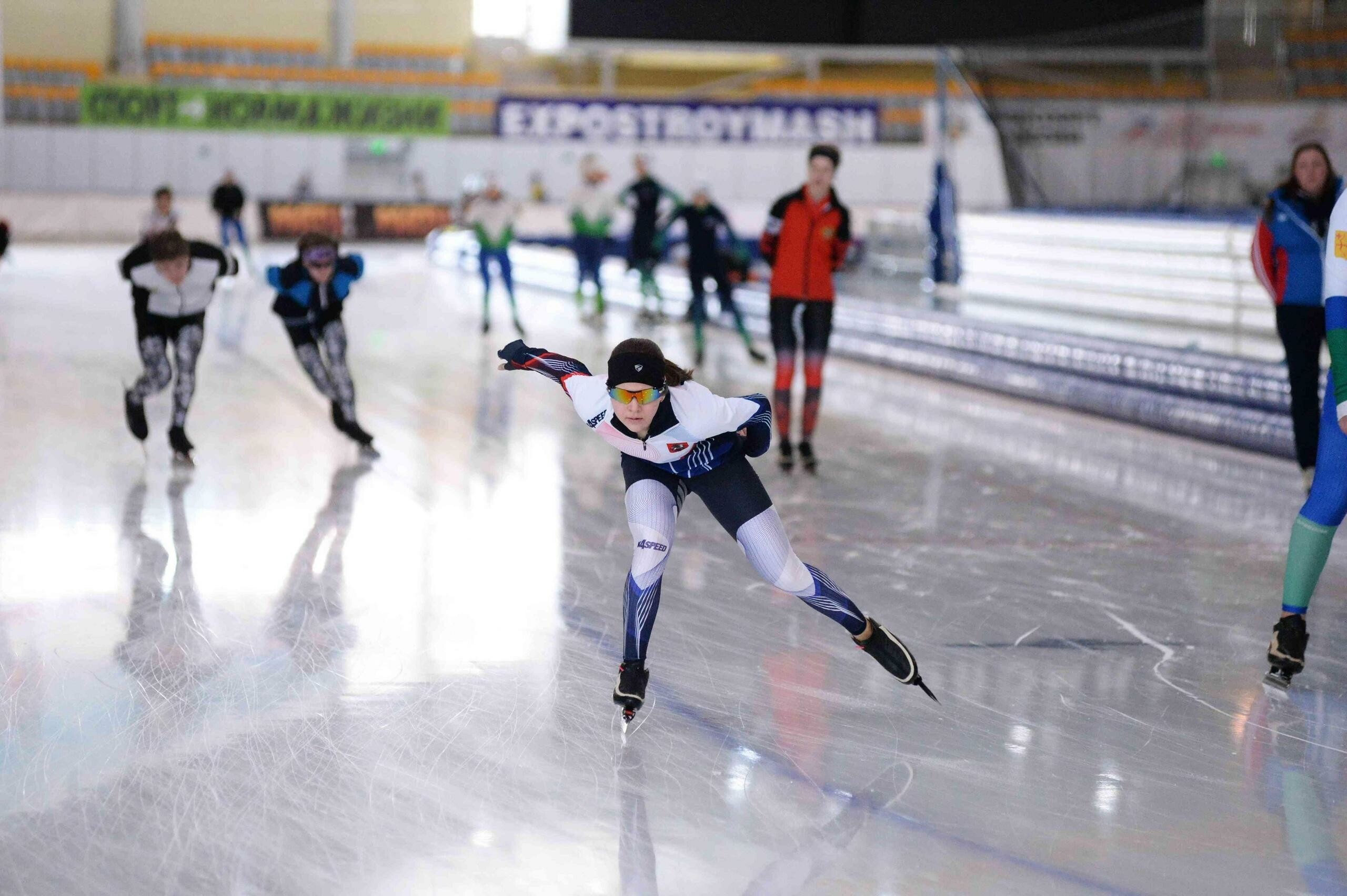 Более 150 конькобежцев со всей страны примут участие во Всероссийских соревнованиях «Серебряные коньки»